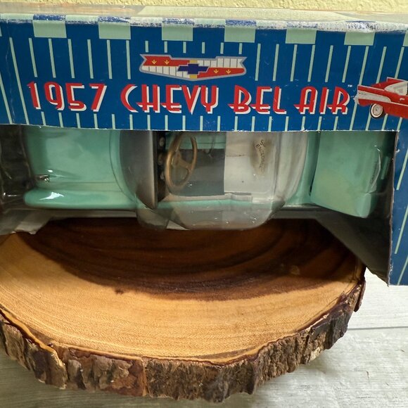 Vintage Chevy Bel Air Die Cast Car in Original Box, #675/5004. 1997 Read - Picture 5 of 12